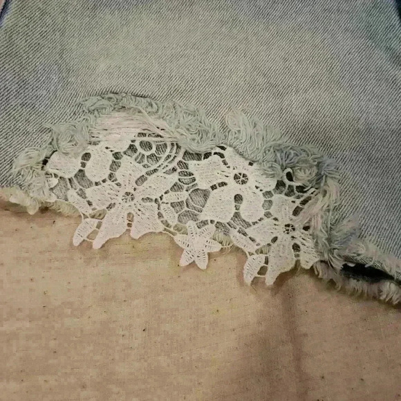 Wild Fable High Rise Jean Shorts‎ 2 - Picture 2 of 3